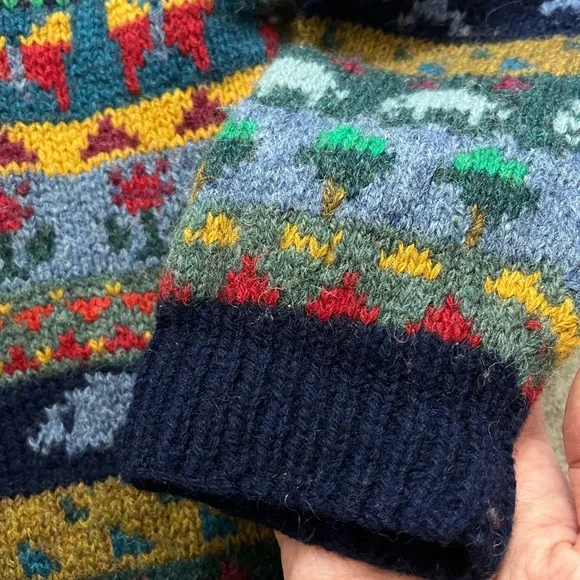 Vintage LL Bean Animal Cardigan Sweater - Picture 4 of 6